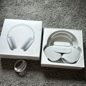 Apple max headphones